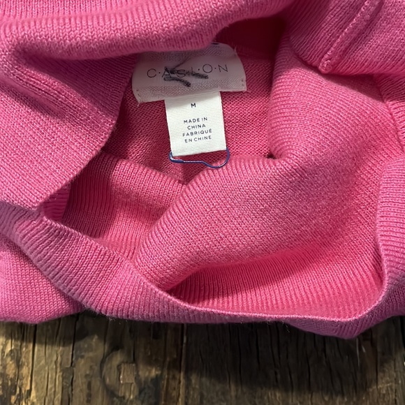 NWOT Carlson Turtleneck (M) - Picture 4 of 4